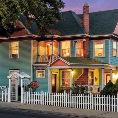 Roseberry House Bed And Breakfast Susanville Exterior photo