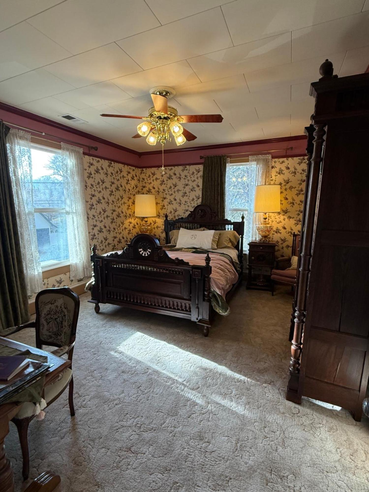 Roseberry House Bed And Breakfast Susanville Exterior photo