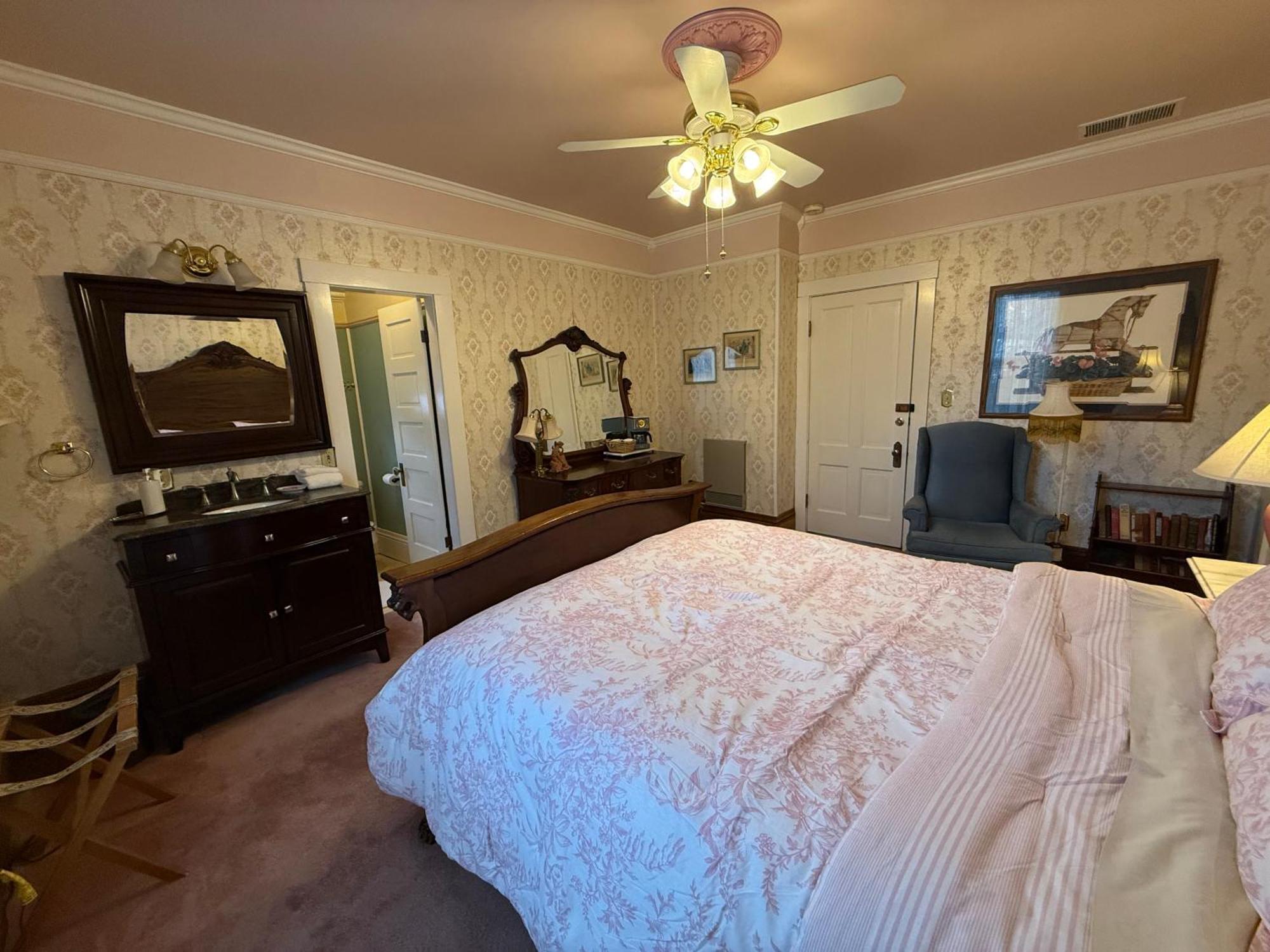 Roseberry House Bed And Breakfast Susanville Exterior photo