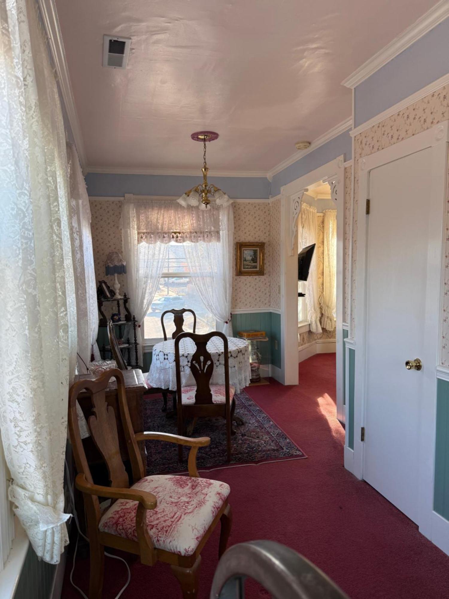 Roseberry House Bed And Breakfast Susanville Exterior photo